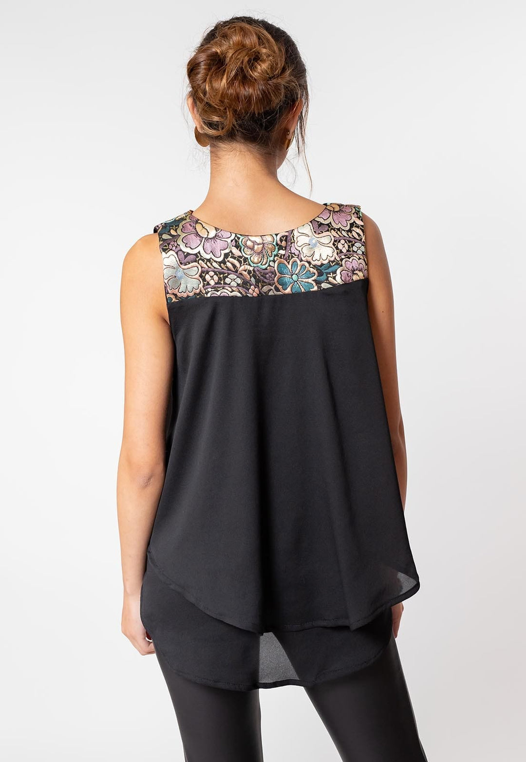 Blusa Mary Negro Aplicaciones Natalia Seguel