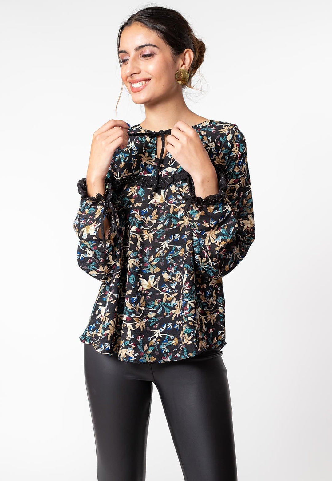 Blusa Helena Negro Hojas Natalia Seguel