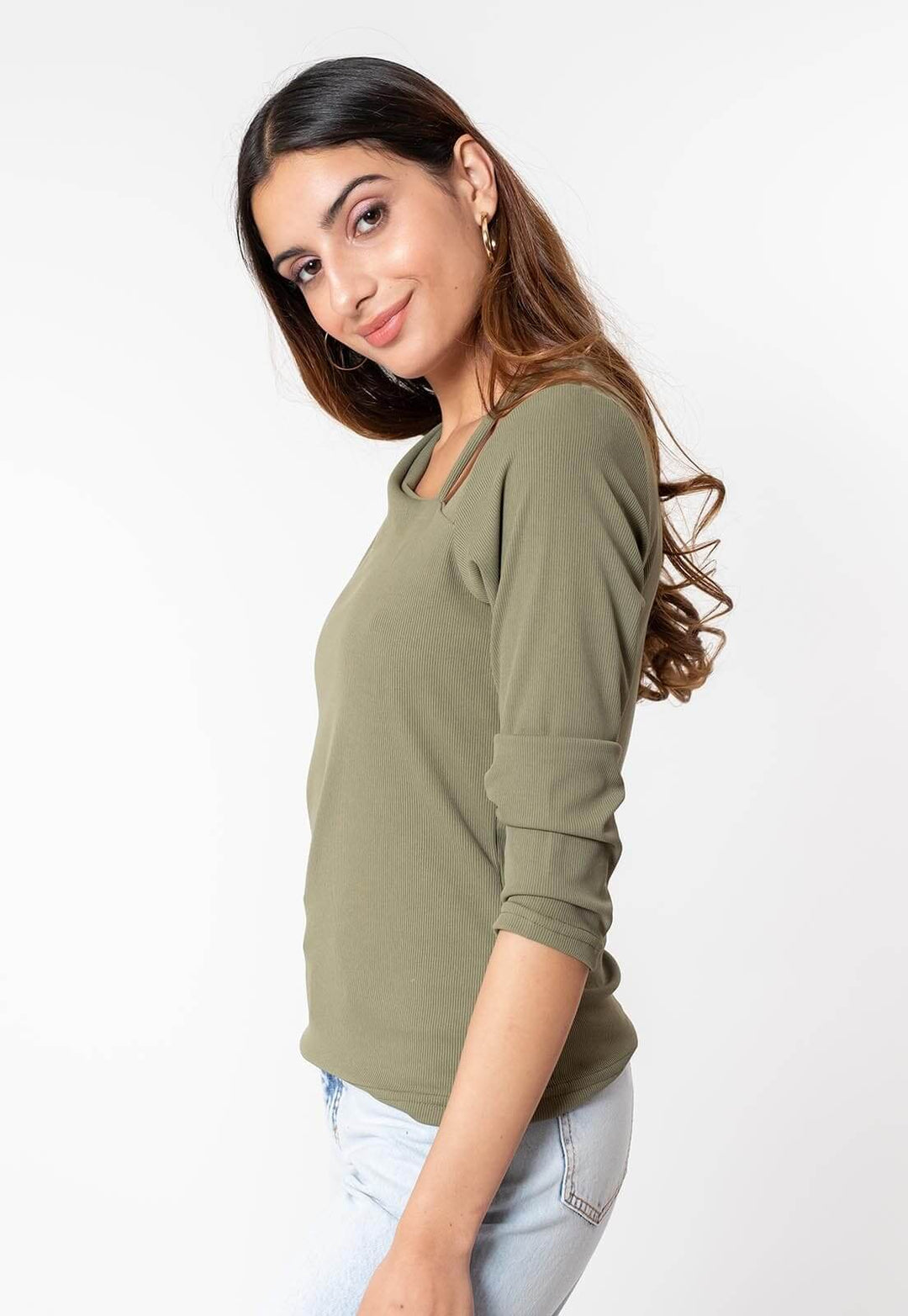 Fatima Moss Green T-shirt Natalia Seguel