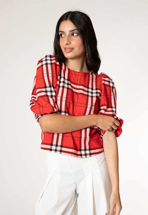 April Short Sleeve T-shirt Red Plaid Natalia Seguel