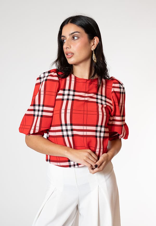 April Short Sleeve T-shirt Red Plaid Natalia Seguel